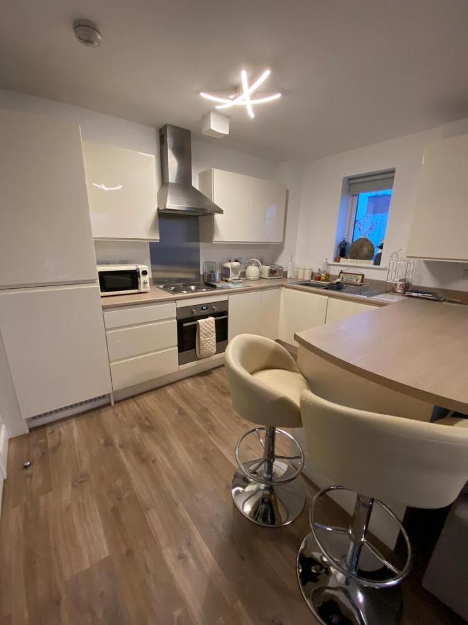 Luxury Riverside 2 Bedroomed Apartment With Balcony Newport  Exteriér fotografie