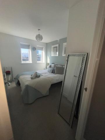 Luxury Riverside 2 Bedroomed Apartment With Balcony Newport  Exteriér fotografie